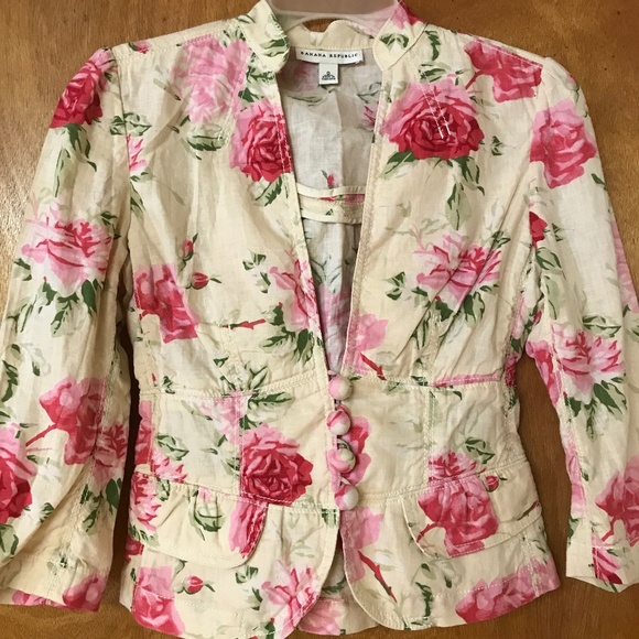 Banana Republic Jackets & Blazers - Banana Republic Cottagecore waist accent floral blazer